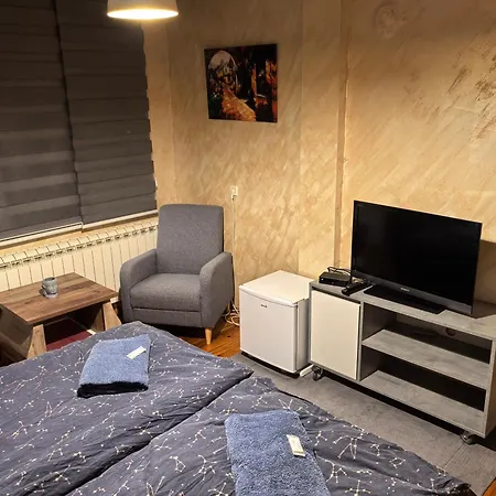 къща томови * ديفين