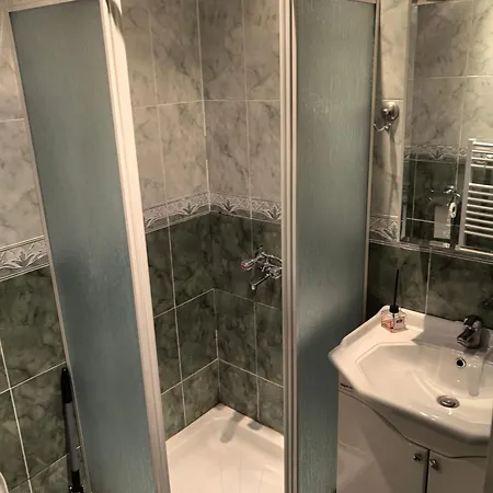 بيت ضيافة къща томови ديفين