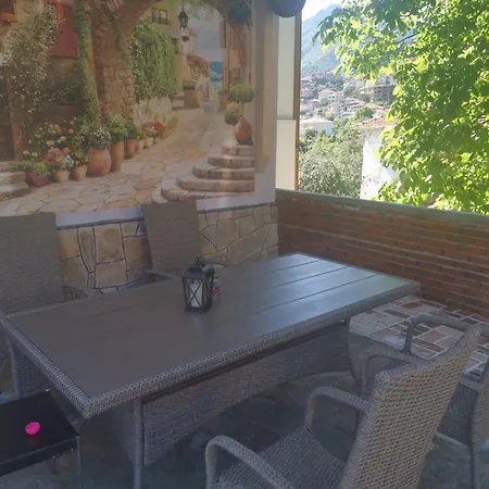 къща томови ديفين