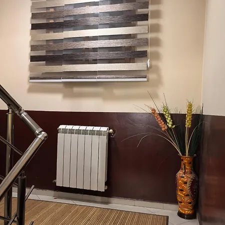 بيت ضيافة къща томови *