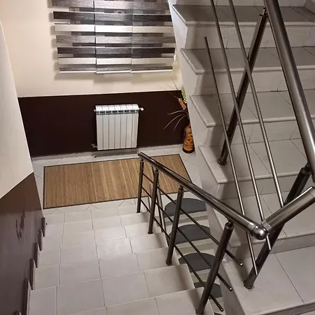 къща томови