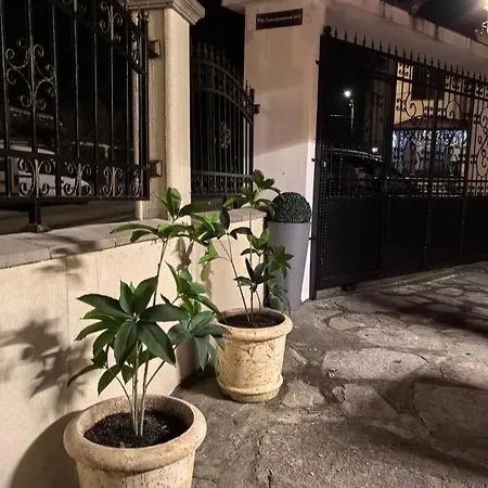 بيت ضيافة къща томови ديفين