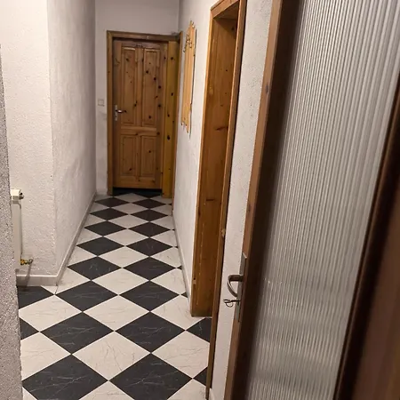 къща томови بيت ضيافة