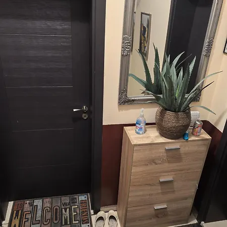 къща томови * ديفين