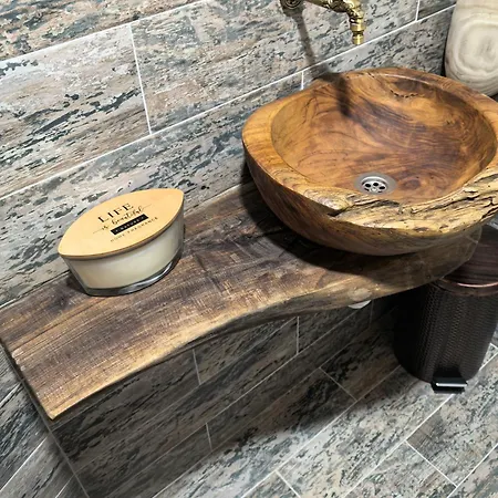 къща томови ديفين