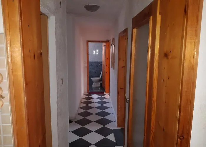 Gasthuis къща томови