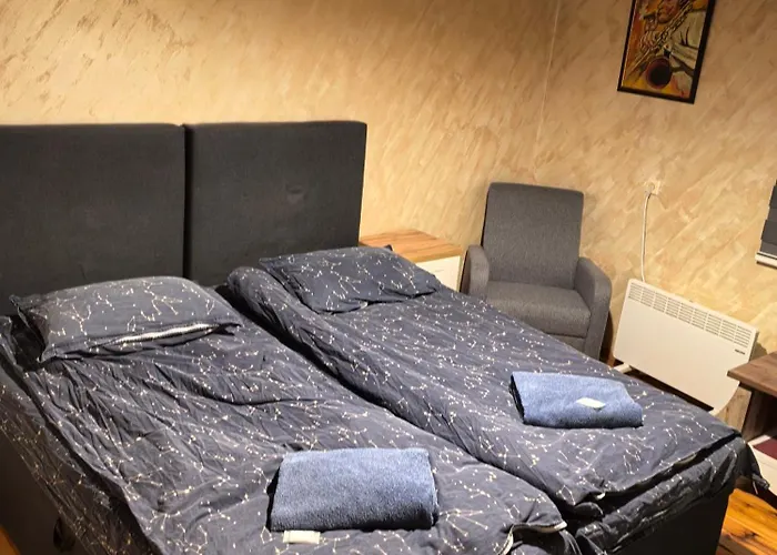 къща томови * Devin