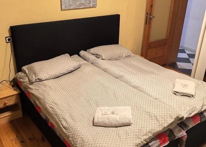 къща томови Gasthuis Devin