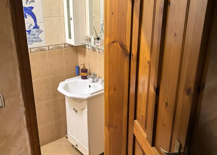 къща томови Gasthuis Devin