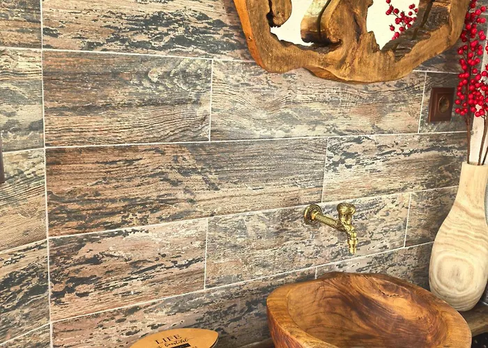 къща томови Devin